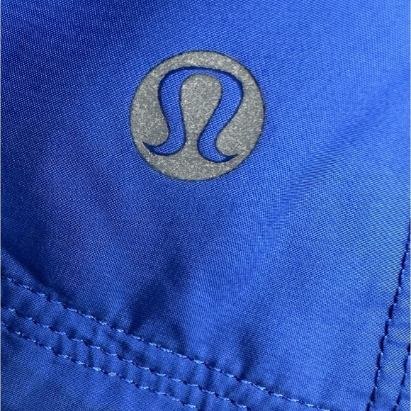 Lululemon Blue Record Breaker Run Jacket Size 6 - Picture 4 of 5